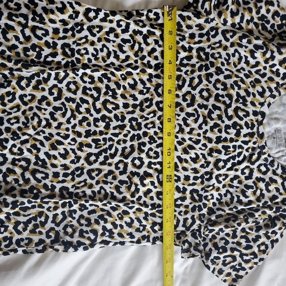 NWT J.Crew Animal print studio tee-Small - Picture 7 of 10
